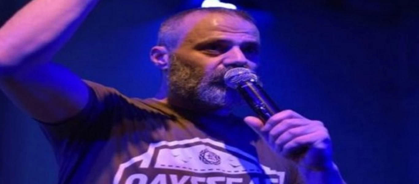 Οδυσσέας Τσιαμπόκαλος – Συγκινεί η μητέρα του ράπερ – «Να βρεθεί αυτός που σκότωσε το παιδάκι μου»